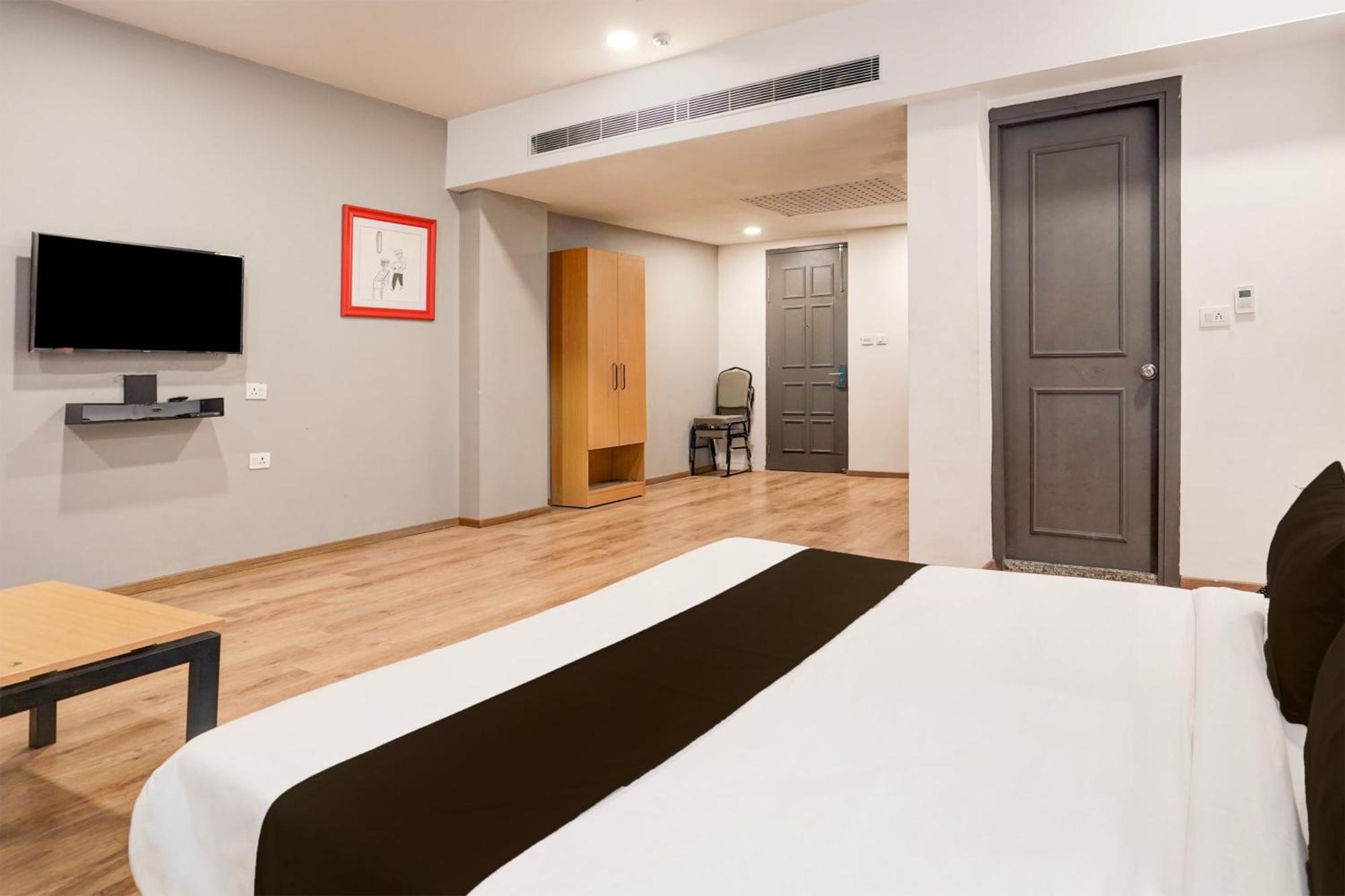 ホテル Super Townhouse Gomti Nagar Matiyari Chinhat エクステリア 写真
