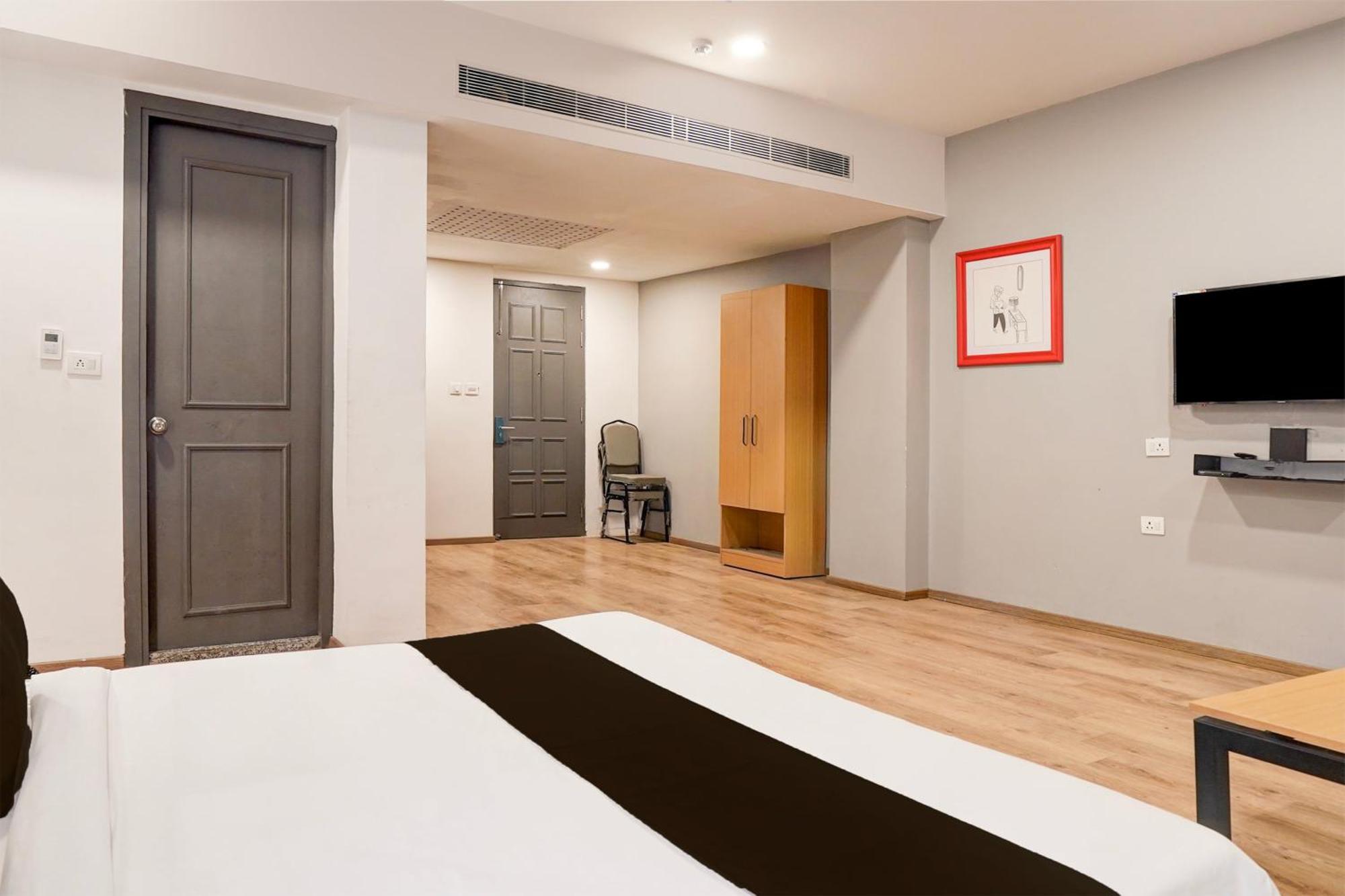 ホテル Super Townhouse Gomti Nagar Matiyari Chinhat エクステリア 写真